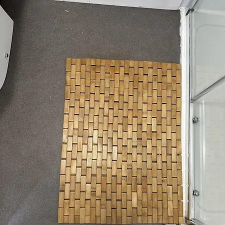 Garden 1 With Parking In North Apartment Bristol